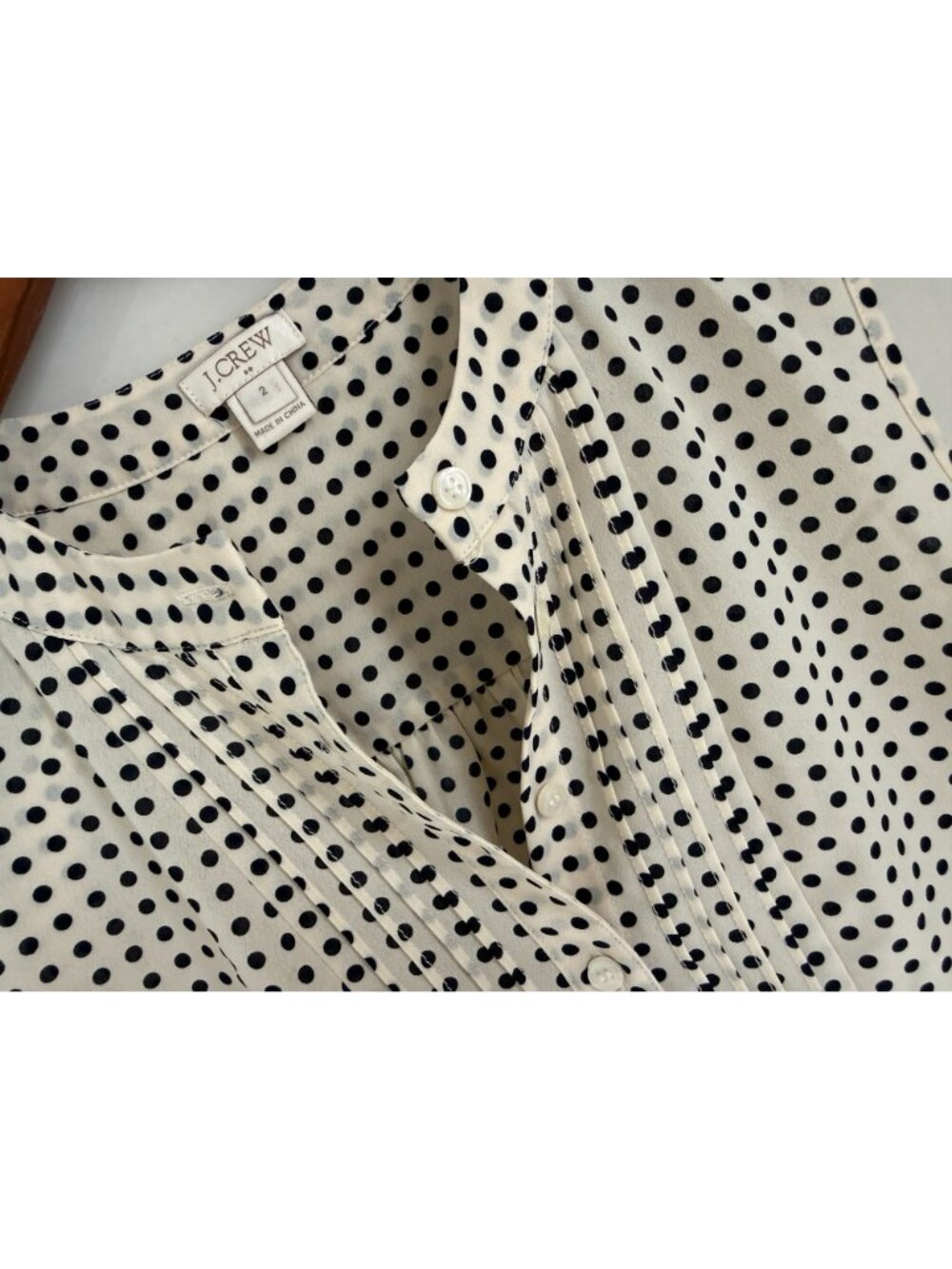 J. Crew Sleeveless Polka Dot Blouse Size 2 Black & White 100% Polyester Womens L - Picture 4 of 7